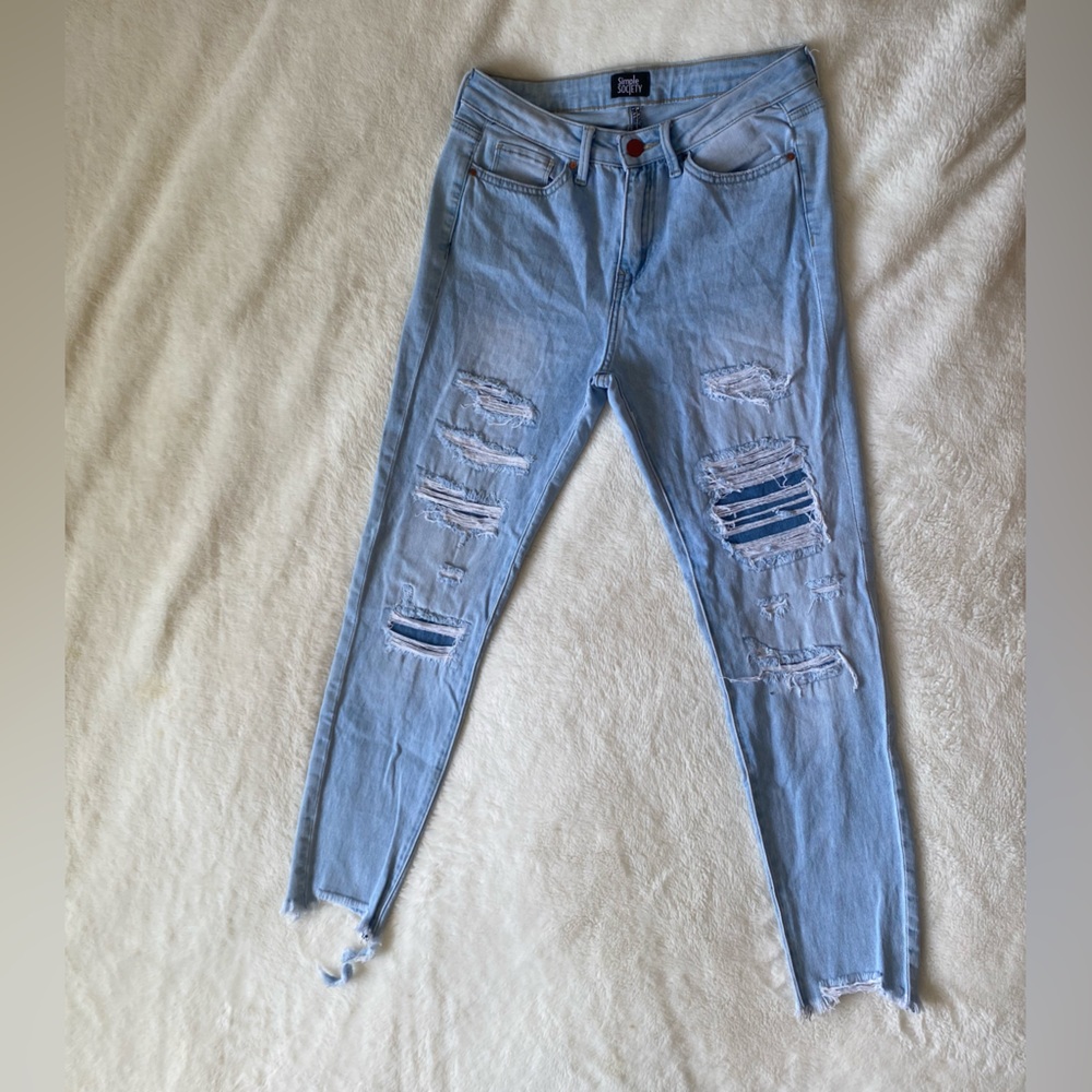 Size 7 high waisted simple society destroyed jeans